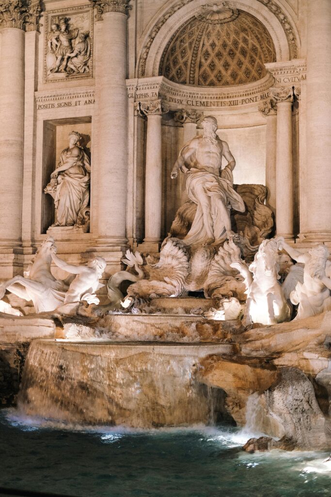 Fontaine de Trevi - Photo by chernii for Pexels